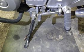 SUZUKI GSR250