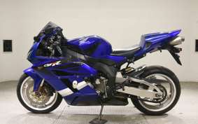 HONDA CBR1000RR 2005 SC57