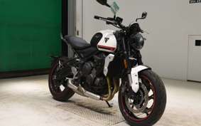 TRIUMPH TRIDENT 660 2022