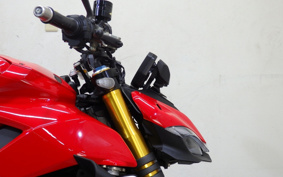 DUCATI STREET FIGHTER V4S 2020 FA00