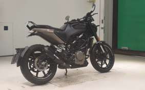 HUSQVARNA SVARTPILEN 250 2014