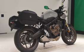 HONDA CB650R E-Clutch 2026 RH17