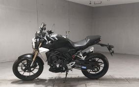 HONDA CB250R MC52