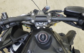 KAWASAKI Z800 2014