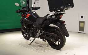 SUZUKI Vｽﾄﾛｰﾑ250
