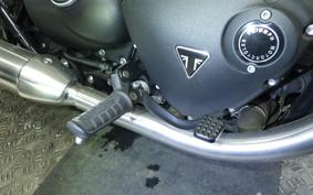 TRIUMPH TRIUMPH BONNEVILLE ボバー 2023