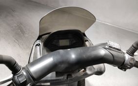 YAMAHA MAJESTY 125 SE27