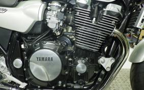 YAMAHA XJR1200 1995 4KG