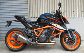 KTM 1290 SUPER DUKE R EVO 2022 V3940