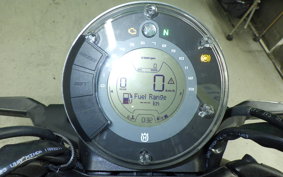 HUSQVARNA SVARTPILEN 401 2025
