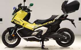 HONDA X-ADV 750 2025 RH21