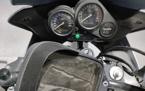 YAMAHA FZS600 FAZER 2003 RJ02