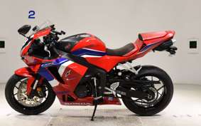 HONDA CBR600RR 2020 PC40