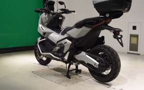 HONDA X-ADV 750 2026 RH21
