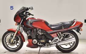 YAMAHA XJ750 E 1983 29R