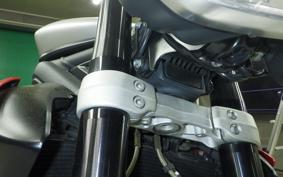TRIUMPH STREET TRIPLE RX 2015