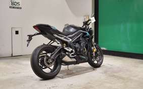 TRIUMPH STREET TRIPLE RS 2025