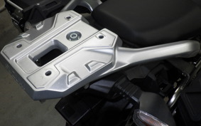 SUZUKI V-STROM 250 A 2024