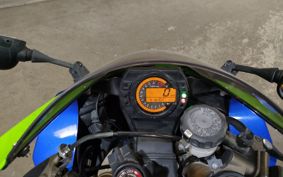 KAWASAKI ZX 10 NINJA R 2004 ZXT00C