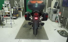 SUZUKI GSR250S