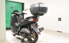 YAMAHA N-MAX 2004 SEG6J