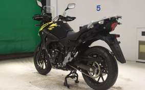 SUZUKI Vｽﾄﾛｰﾑ250A 2012