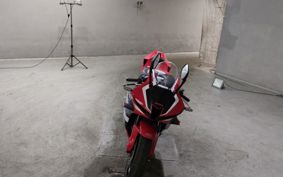 HONDA CBR600RR 2021 PC40