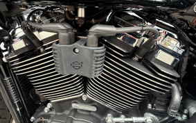 HARLEY FXLRST 2026 YXA