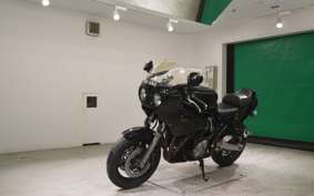 SUZUKI GS1200SS 2002