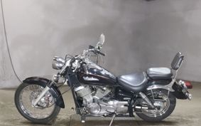 YAMAHA DRAGSTAR 250 VG02J