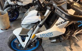 SUZUKI GSX-8S 2023 EM1AA