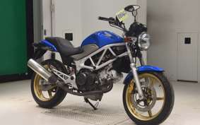 HONDA VTR 250 Gen. 2 1973 MC33