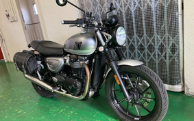 TRIUMPH  TRIUMPH  STREET  TWIN LTD 2022 DAD74G