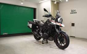 SUZUKI Vｽﾄﾛｰﾑ250A 2000