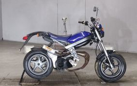 SUZUKI STREET MAGIC CF12A