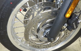 TRIUMPH BONNEVILLE T120 2025