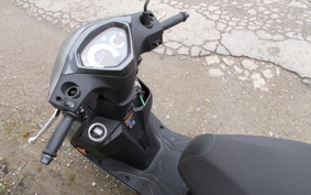 YAMAHA  AXIS Z SEJ6J