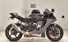 YAMAHA YZF-R1 2019
