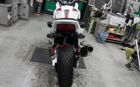 HONDA CB1300SB SUPER BOLDOR A 2011 SC54