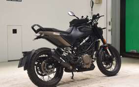 HUSQVARNA SVARTPILEN 401 2023