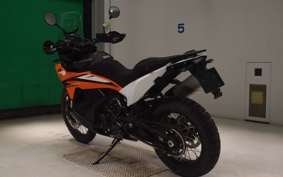 KTM 890 ADVENTURE	 2026
