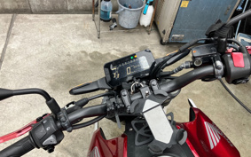 HONDA CB250R MC52