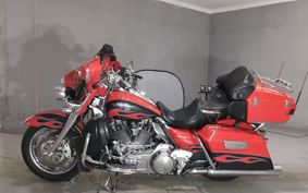 HARLEY FLHTCUSE 1800CVO PR8