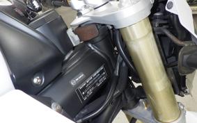 SUZUKI GSR750 2011
