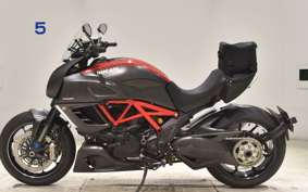 DUCATI DIAVEL Carbon 2012