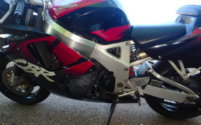 HONDA CBR900RR 1995 SC28