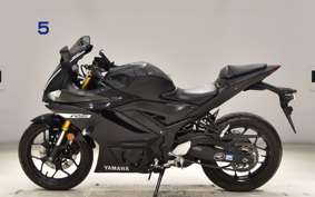 YAMAHA YZF-R3 2019 RH13J