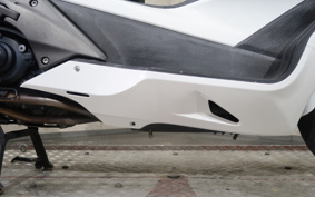 HONDA SILVERWING400GT 2015 NF03