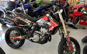 SUZUKI DR-Z400SM 2005 SK44A