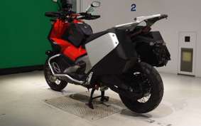 HONDA X-ADV 750 2023 RH10